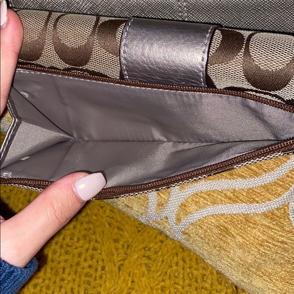 coach wallet & checkbook holder! - Picture 4 of 8